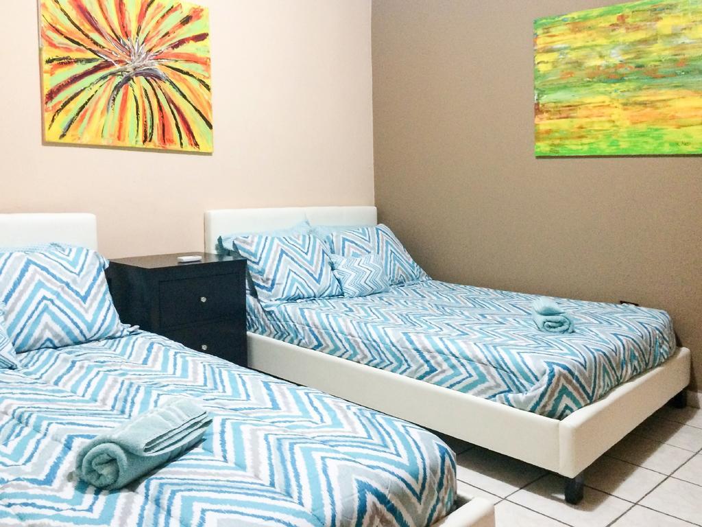 Coastal Express Inn & Suites #1 At 681 Ocean Drive Islote Værelse billede
